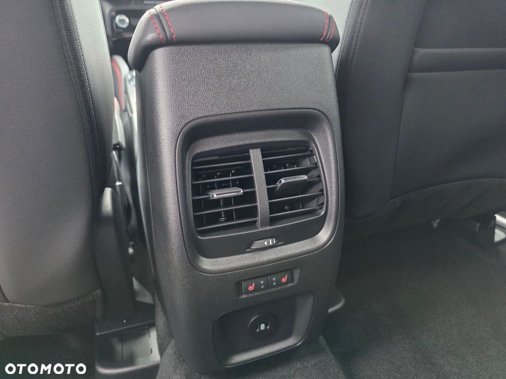 Ford Kuga - 30