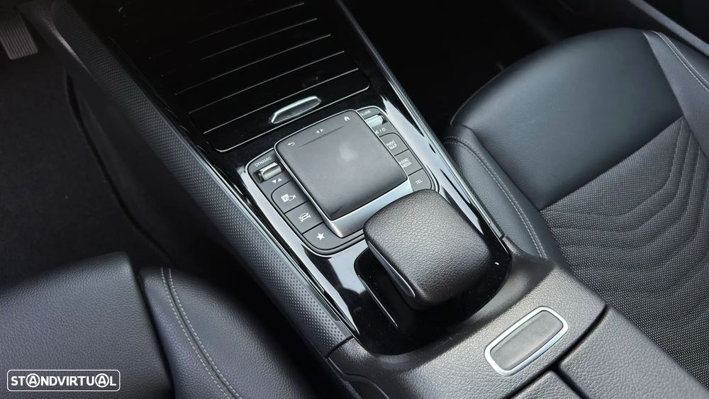 Mercedes-Benz GLA 250 e 8G-DCT Progressive - 30