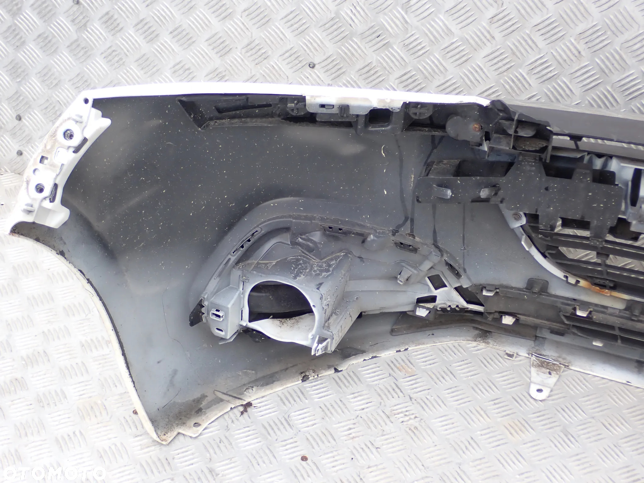 ZDERZAK PRZÓD PEUGEOT 208 LIFT  981051377 - 7