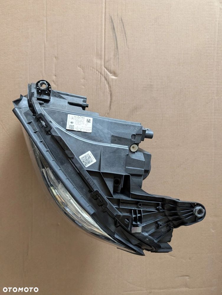LAMPA LEWA PRZEDNIA PRZÓD MULTIBEAM MERCEDES E KLAS W213 A2139064704 - 2