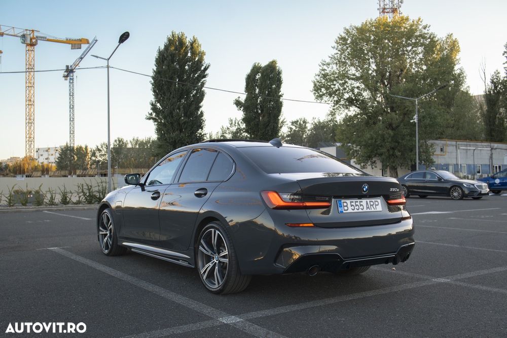 BMW Seria 3 2019 photo 4