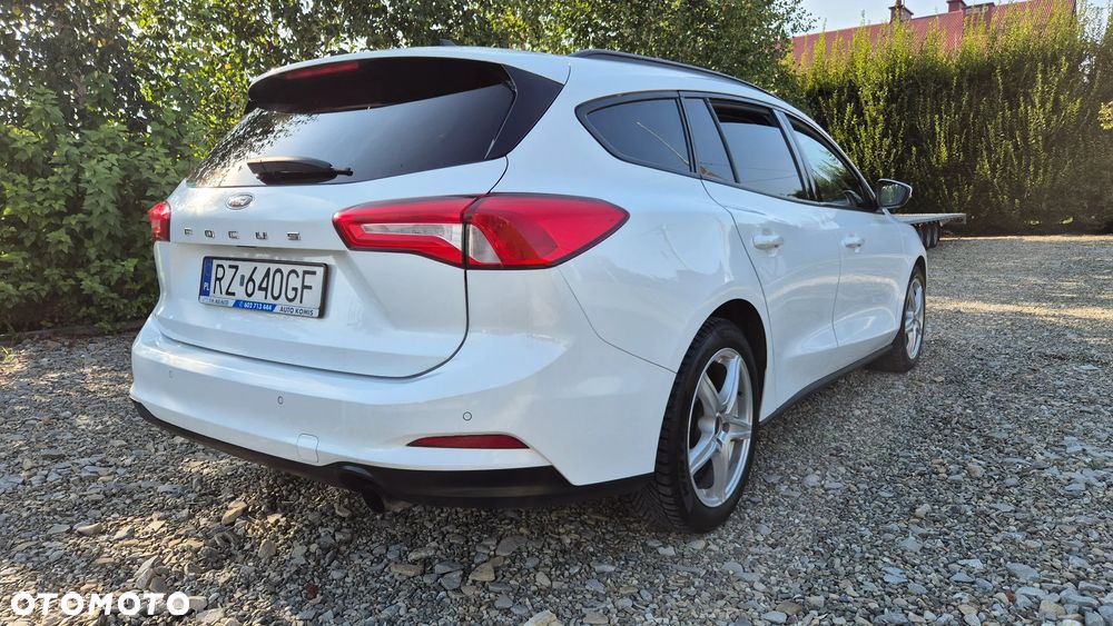 Ford Focus 1.5 EcoBlue Start-Stopp-System ACTIVE - 2