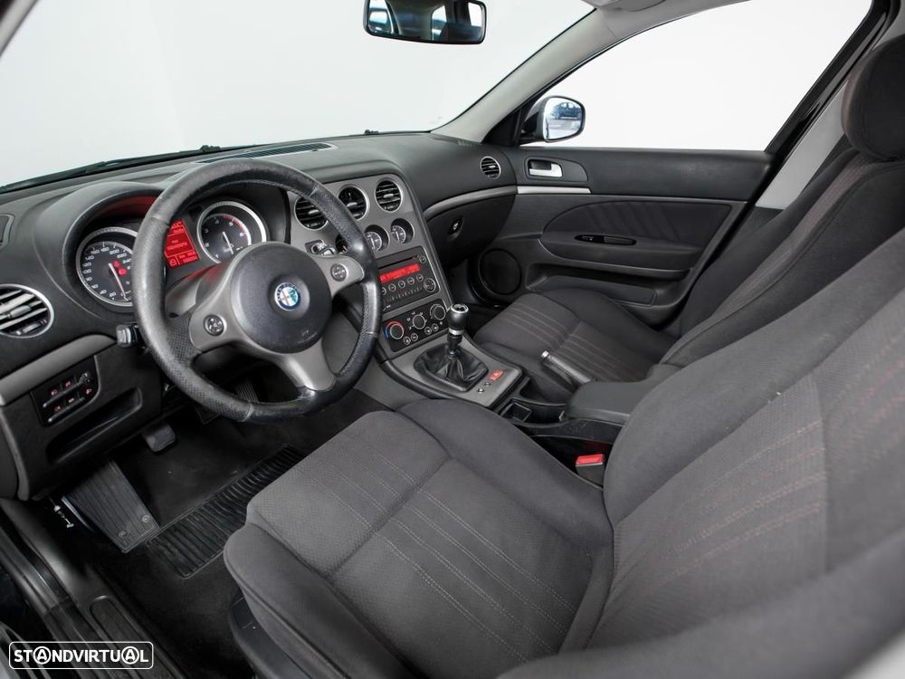 Alfa Romeo 159 Sportwagon 1.9 JTDm 8V Progression - 6