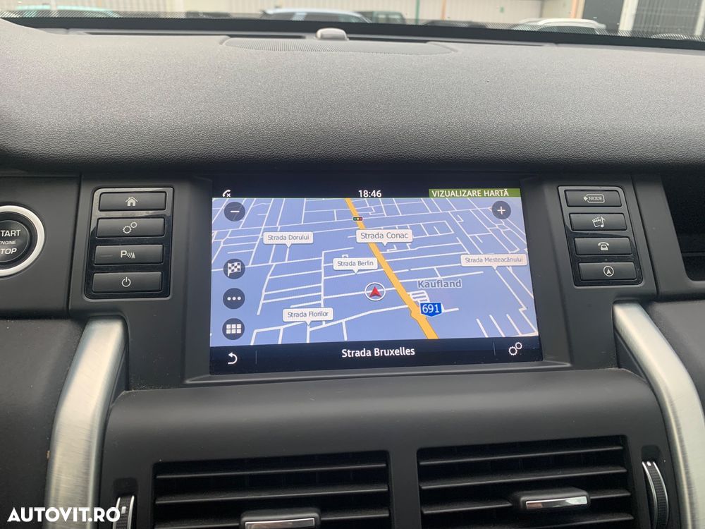 Land Rover Discovery Sport - 23