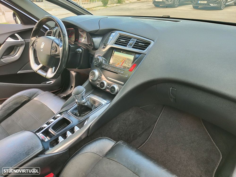 Citroën DS5 1.6 BlueHDi So Chic - 27