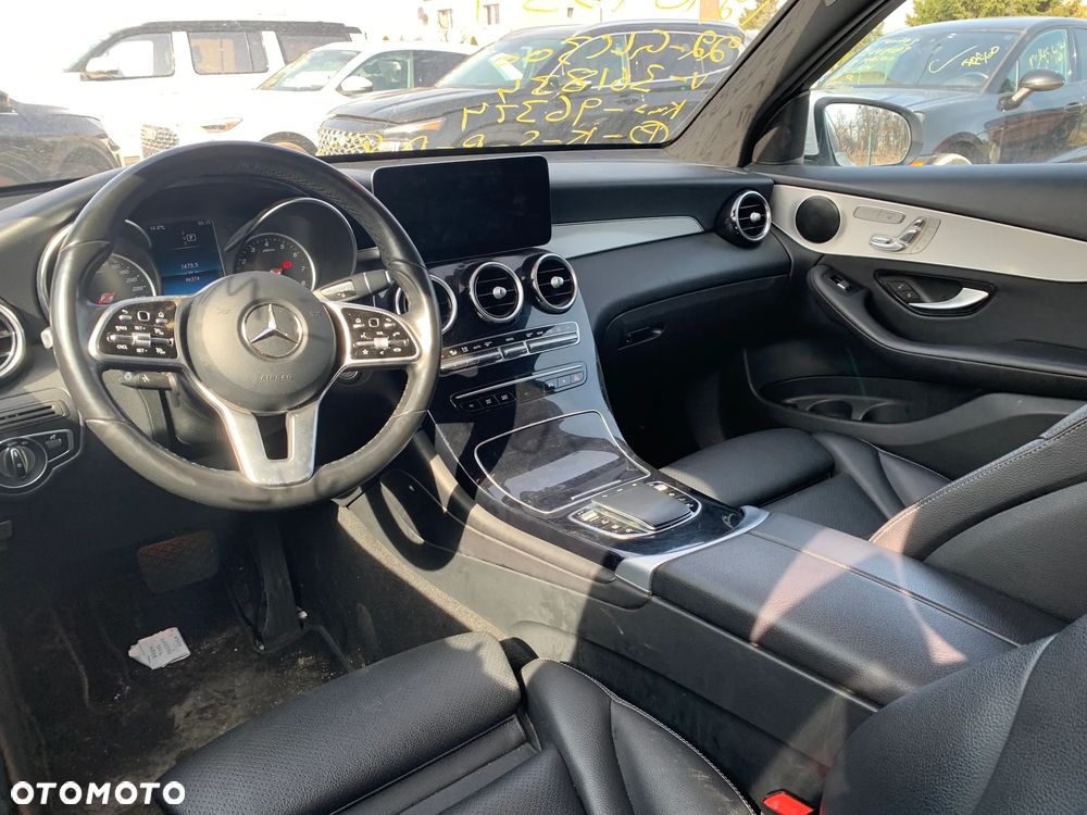 Mercedes-Benz GLC 300 4Matic 9G-TRONIC - 11