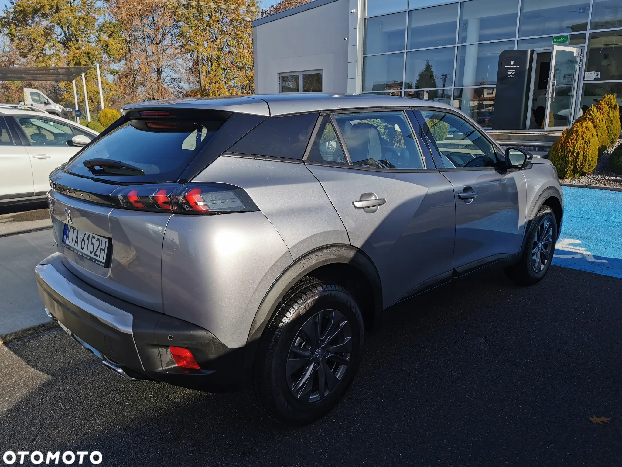 Peugeot 2008 1.2 PureTech Active Pack S&S EAT8 - 4