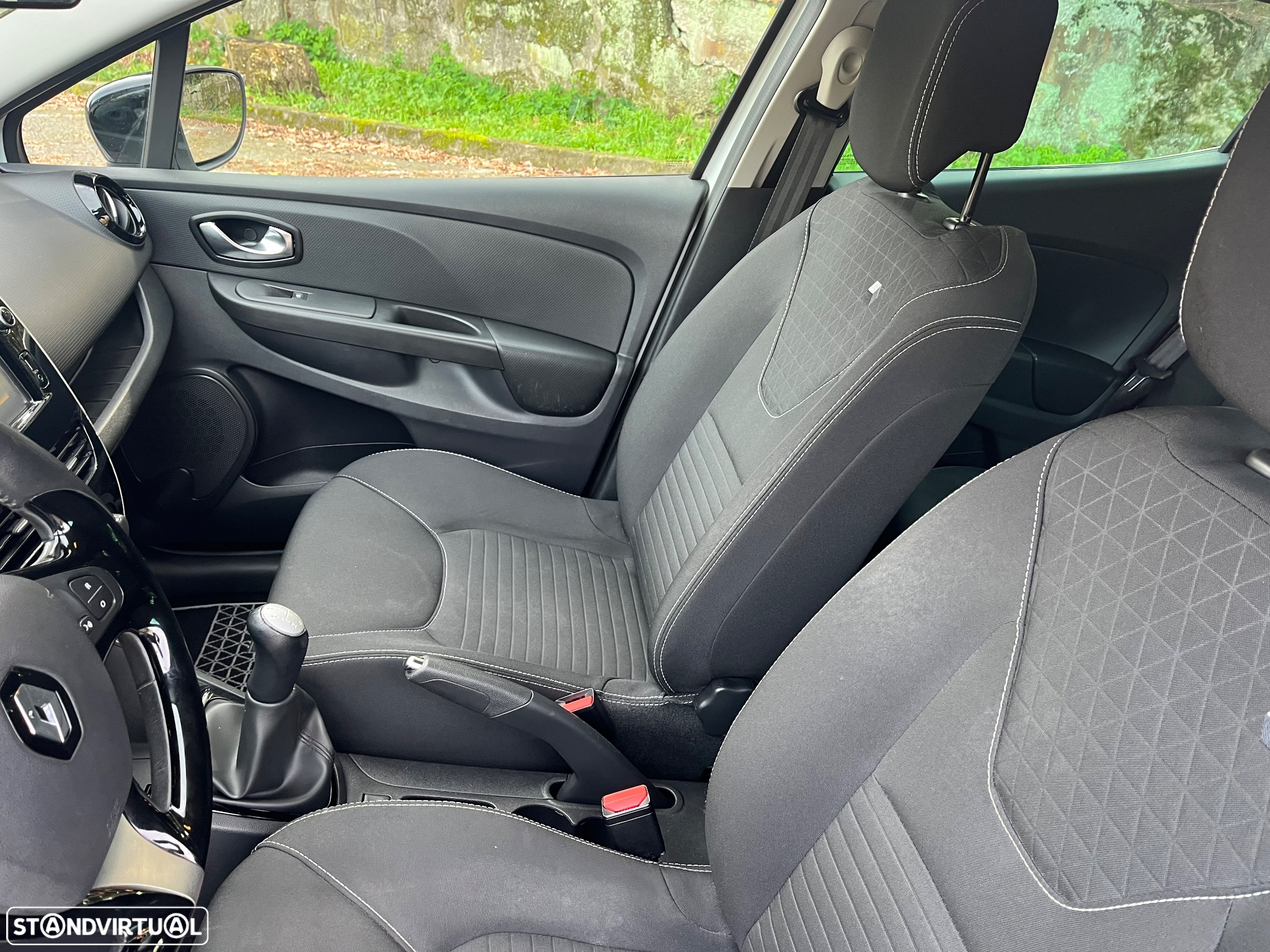 Renault Clio (Energy) TCe 90 Start & Stop LIMITED - 8