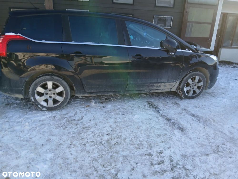 Peugeot  5008 10-  Silnik 1.6  5FV  LAkier KTVD  skrzynia drzwi   błotnik klapa maska  fotele deska - 1