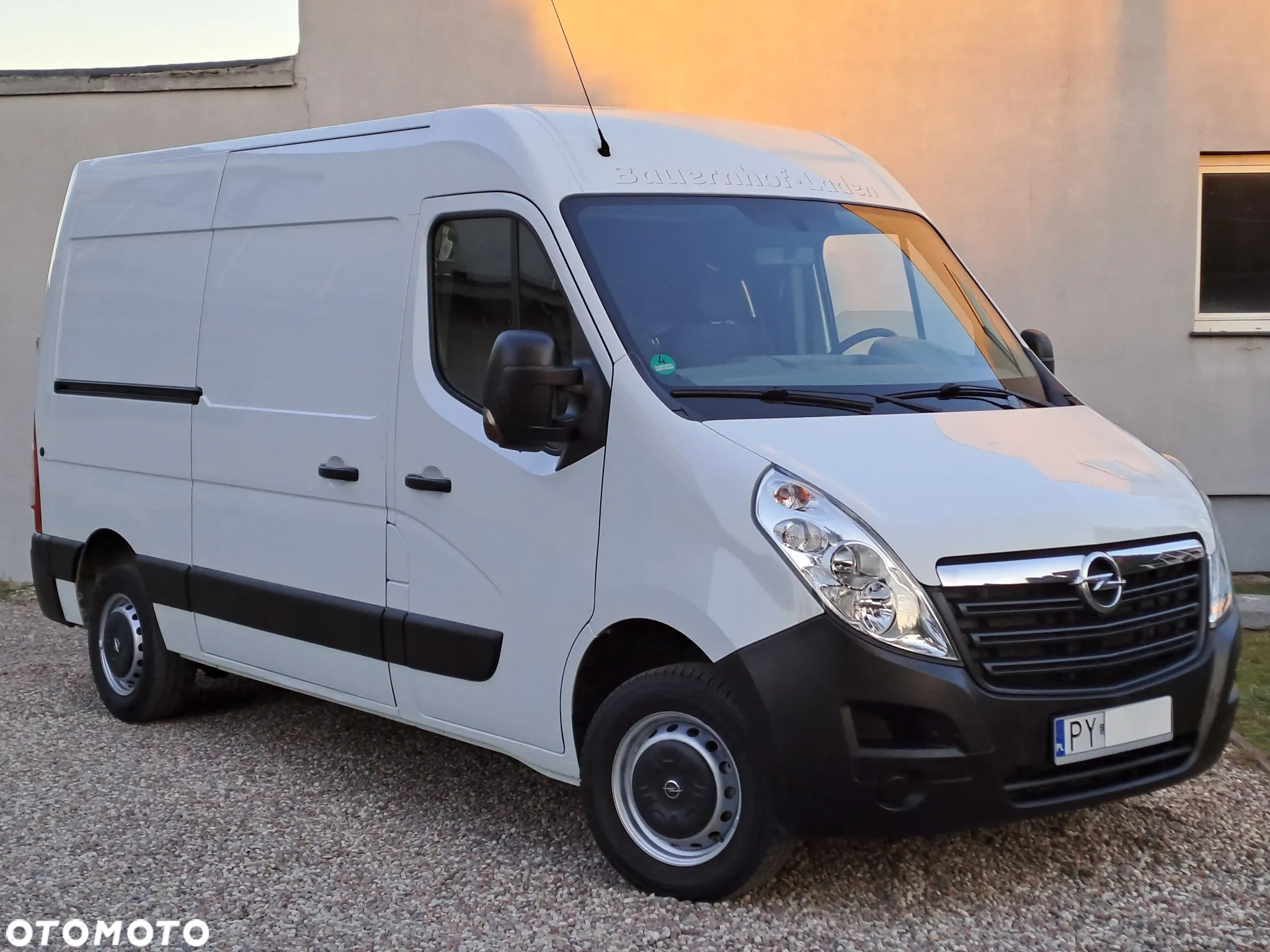 Opel * M O V A N O * - 13