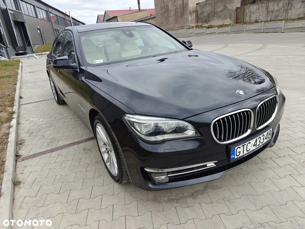 BMW Seria 7 740d xDrive - 3