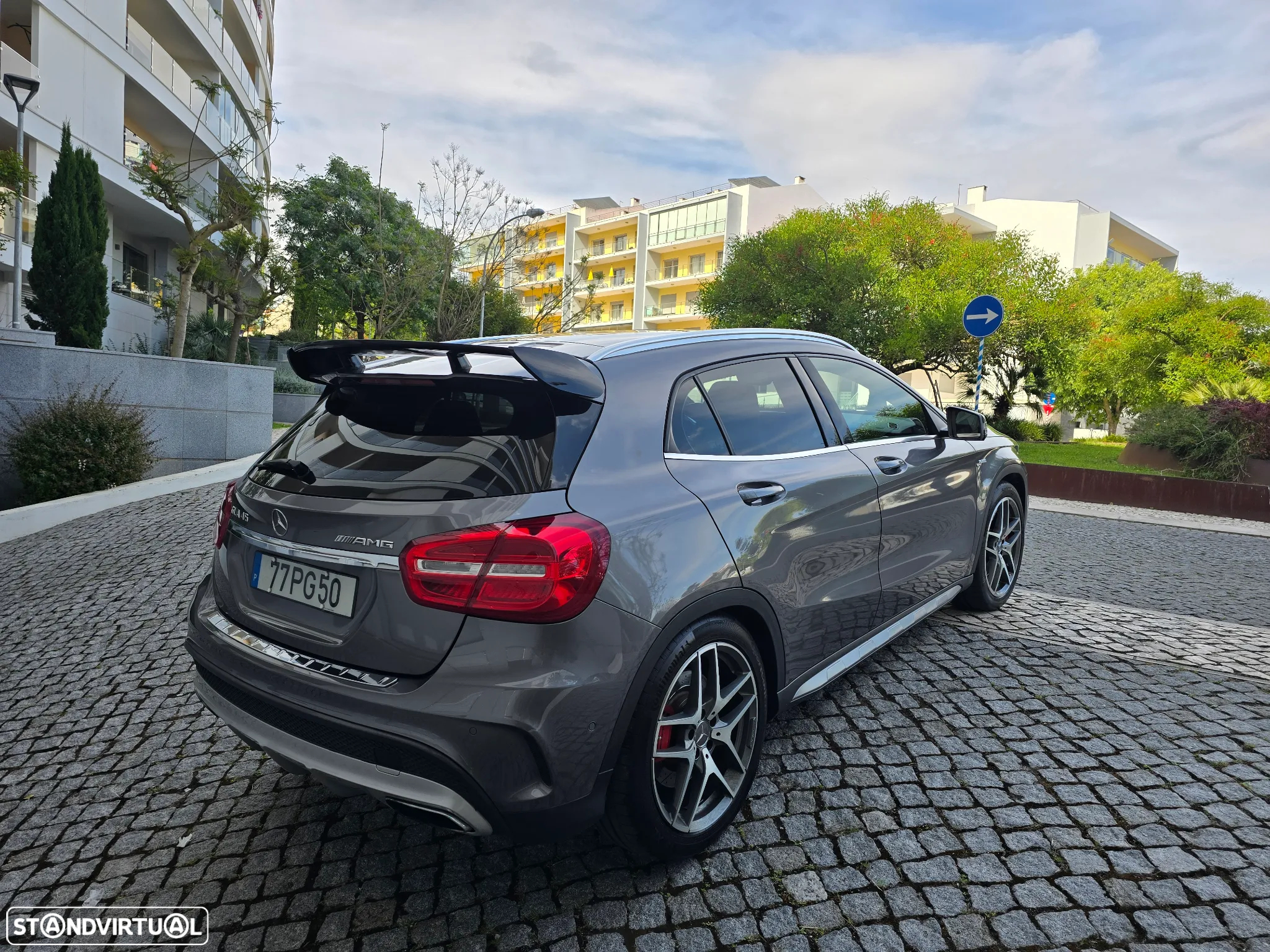 Mercedes-Benz GLA 45 AMG 4-Matic - 10