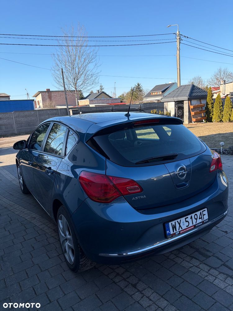 Opel Astra 1.4 Turbo - 12