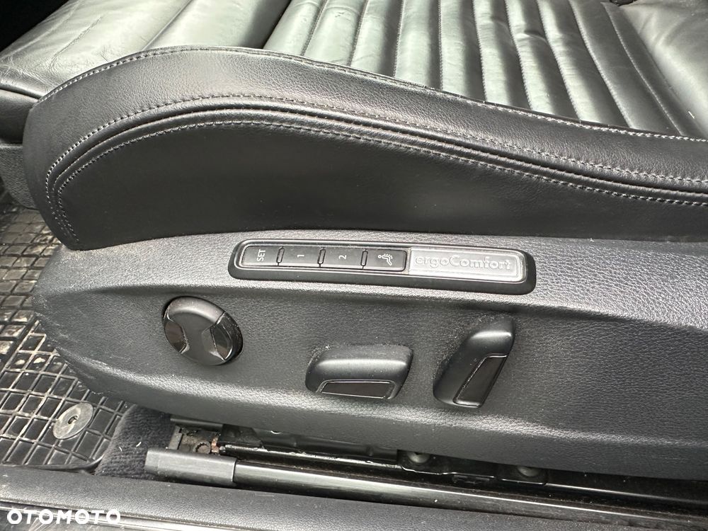 Volkswagen Passat Variant 2.0 TDI BMT 4Mot Highline - 12
