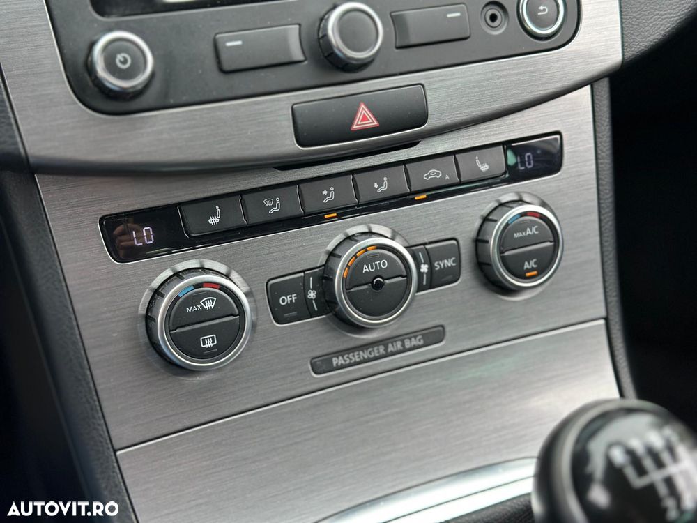 Volkswagen Passat 2.0 TDI Comfortline DPF - 24