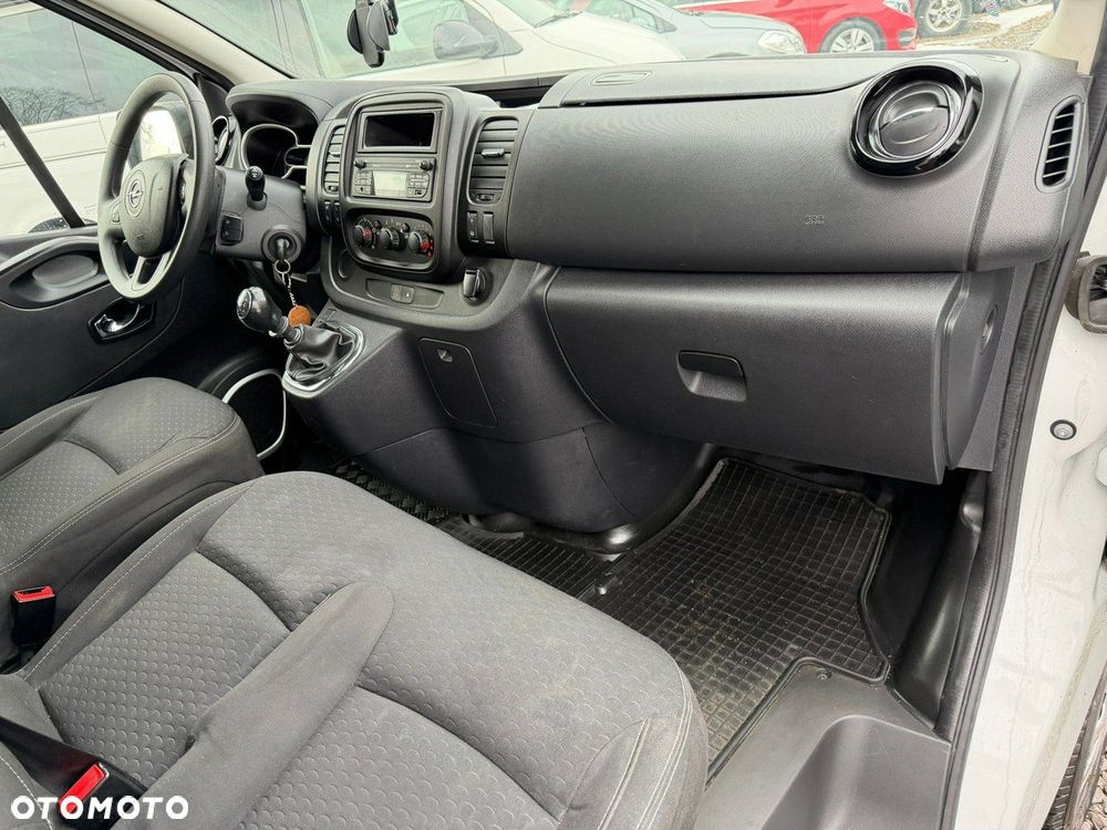 Opel Vivaro - 6