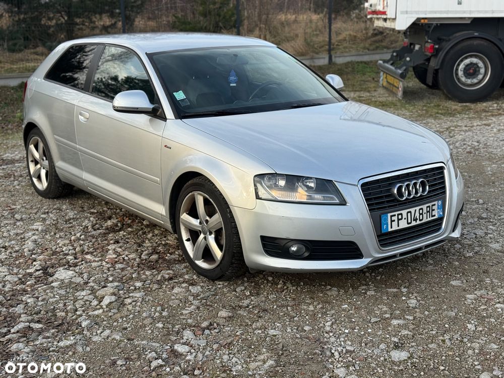 Audi A3 3-drzwiowe 1.6 TDI DPF S line Sportpaket - 3