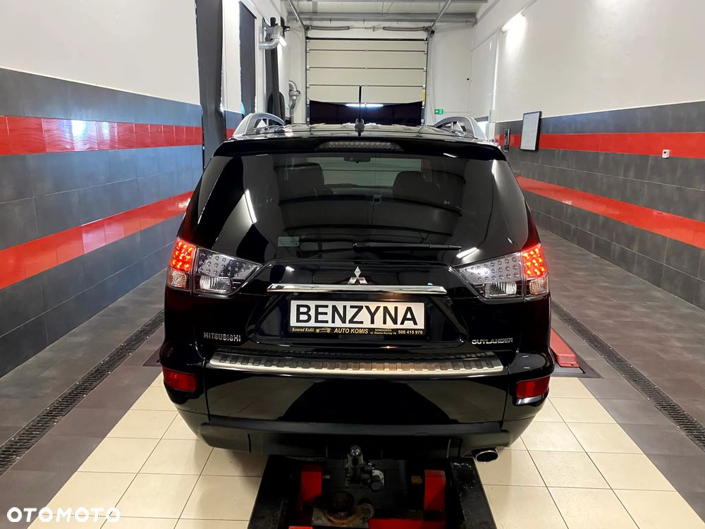 Mitsubishi Outlander 2.0 Intense 2WD - 9