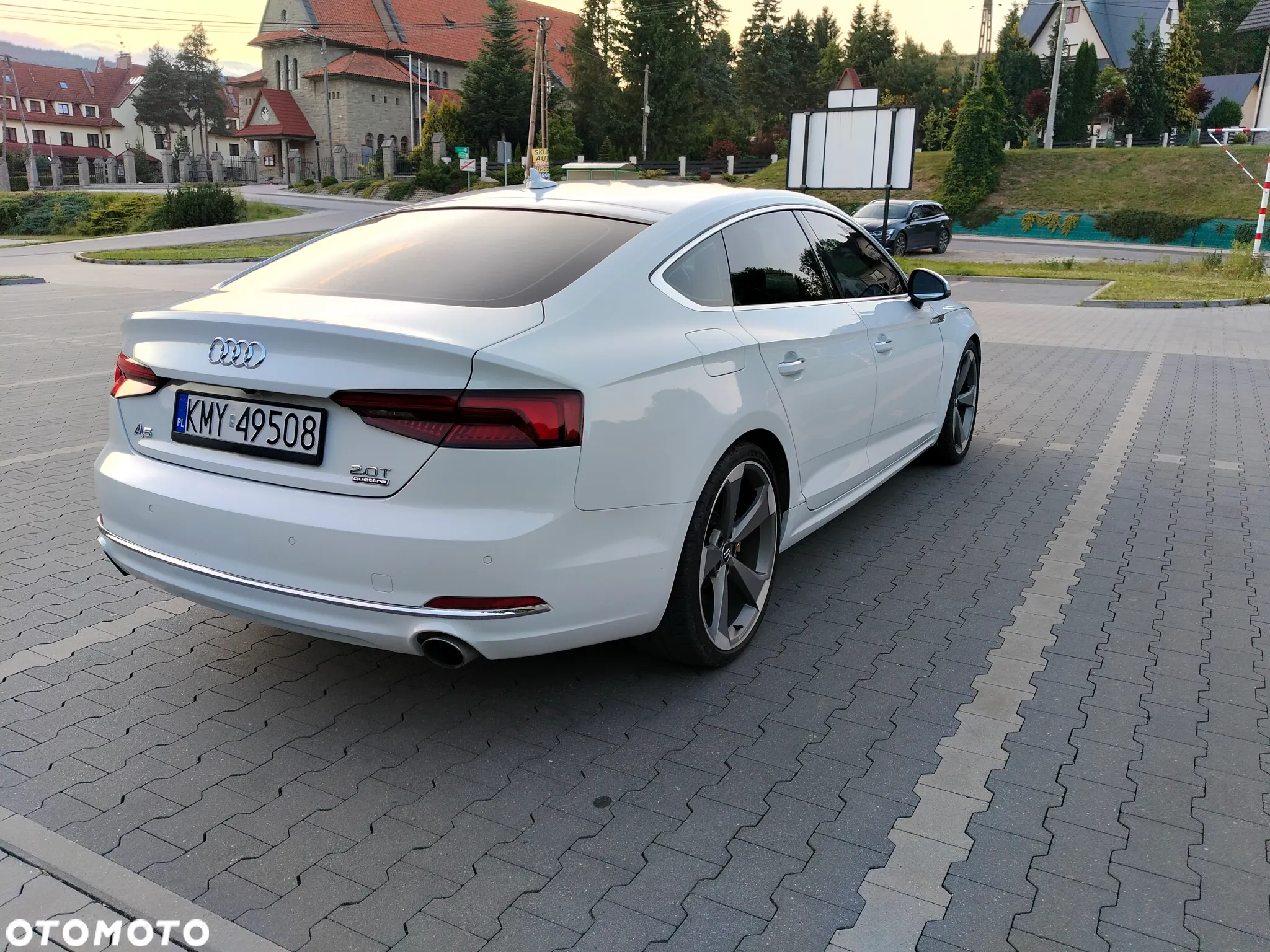 Audi A5 ver-sportback-2-0-tfsi-quattro-s-tronic-sport - 13
