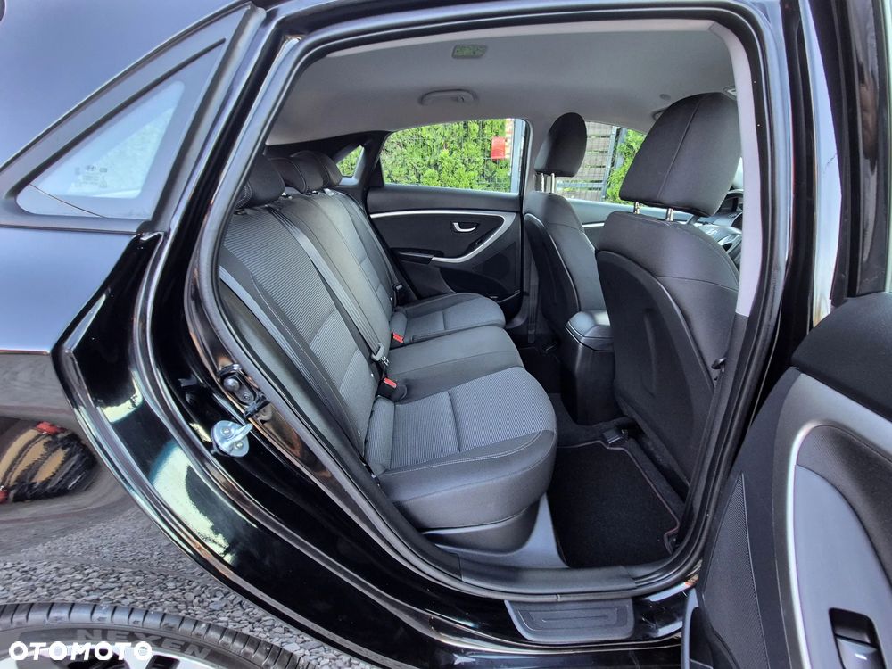 Hyundai i30 blue 1.4 Classic Navigation - 31