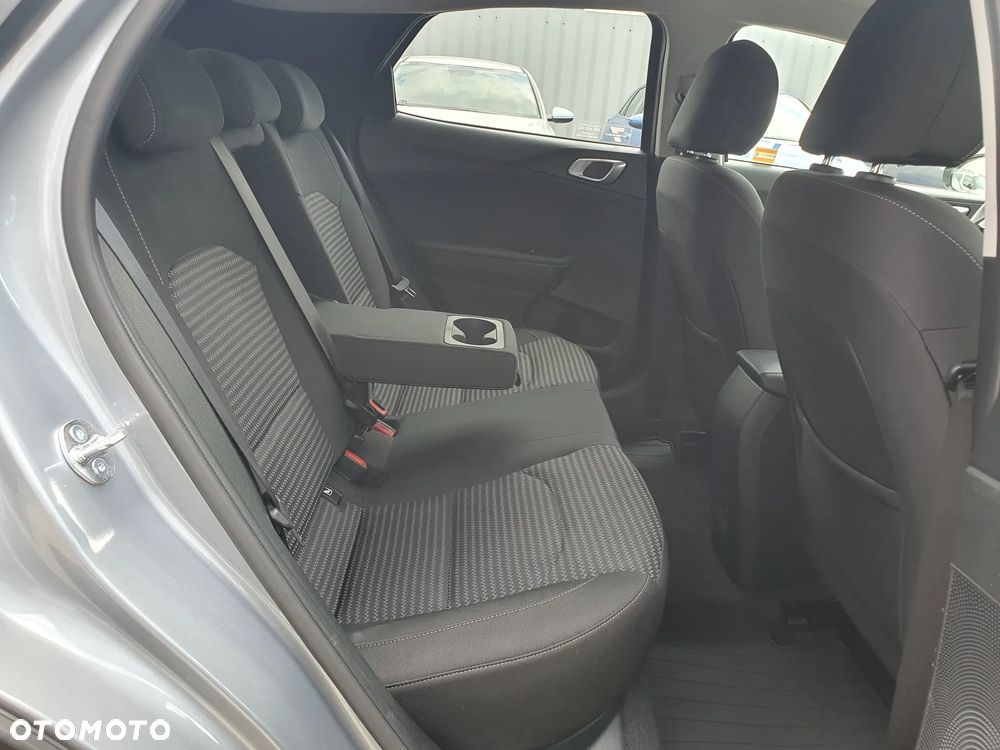 Kia XCeed 1.6 T-GDI M DCT - 25