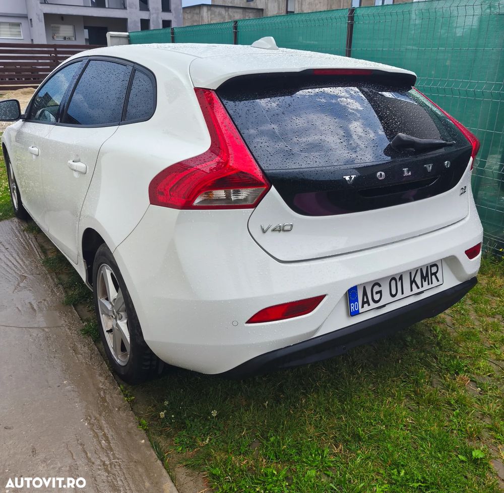 Volvo V40 D2 Geartronic Momentum - 9