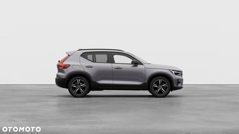 Volvo XC 40 B3 Plus Dark - 5