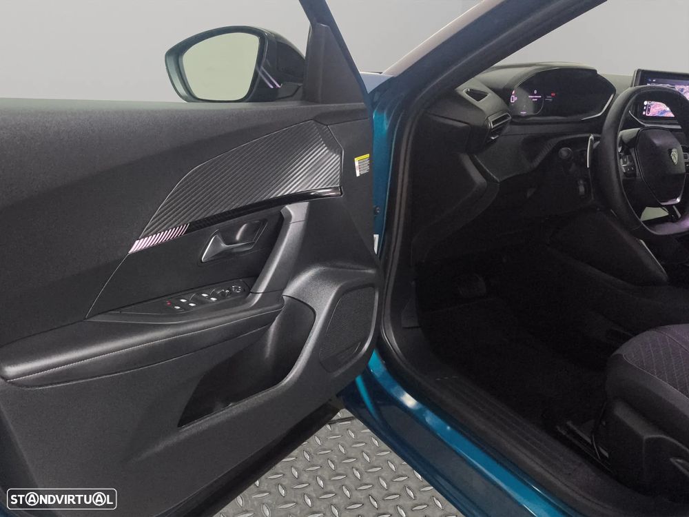 Peugeot 2008 Hybrid 145 e-DSC Allure - 21