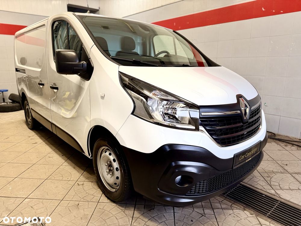 Renault Trafic - 1