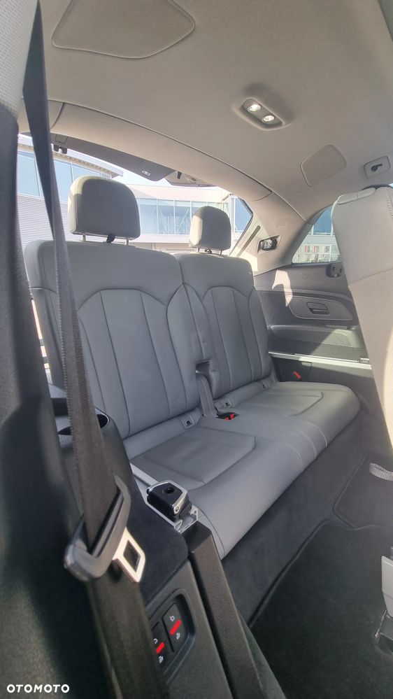 Audi Q7 - 17