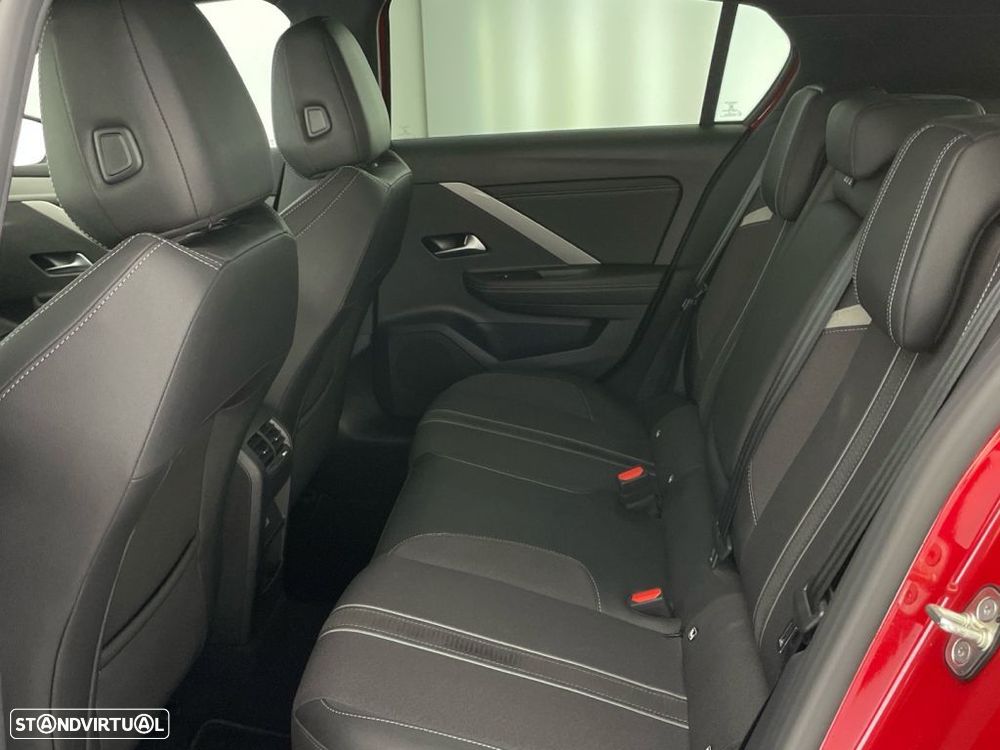 Opel Astra 1.5 D GS Line Aut. - 12