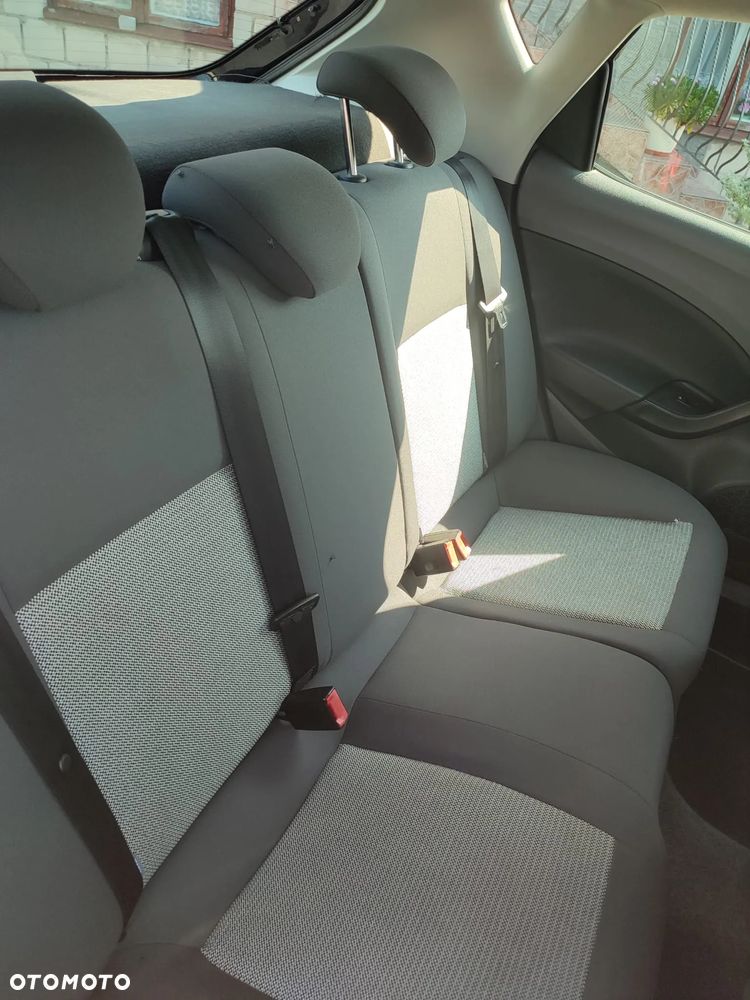 Seat Ibiza 1.6 16V Style - 6