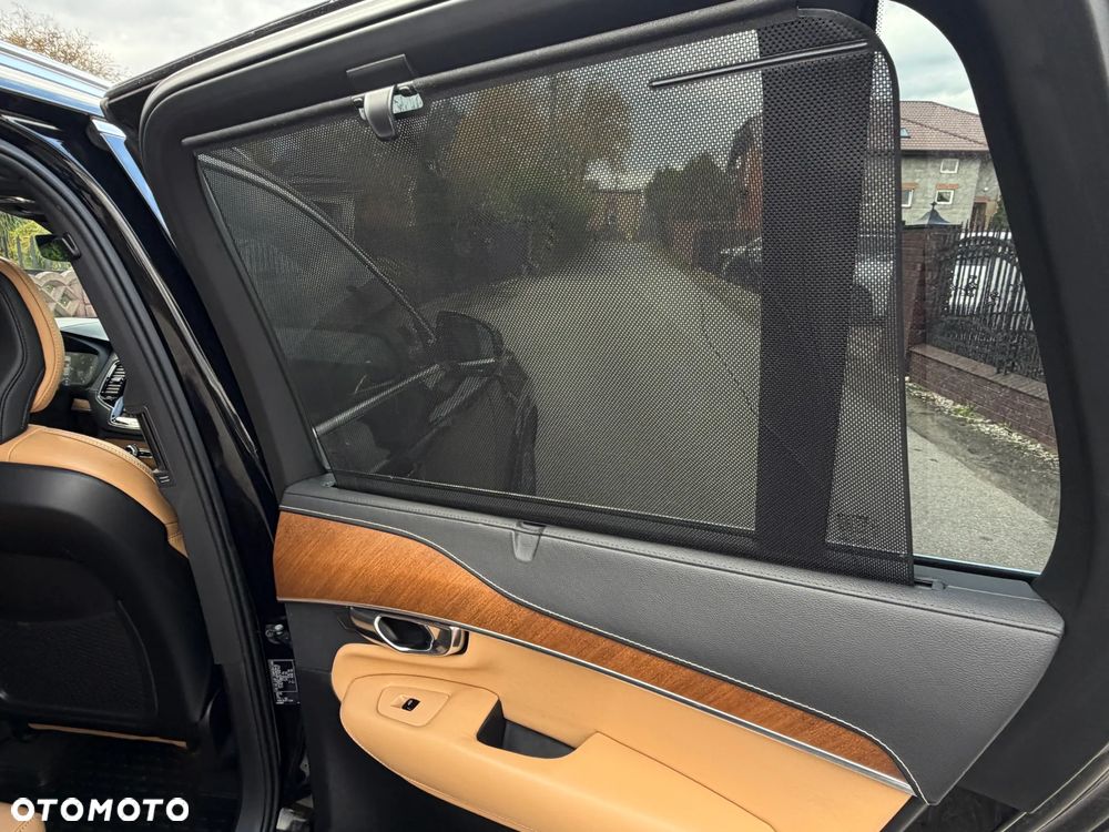 Volvo XC 90 D5 SCR AWD Inscription 7os - 31