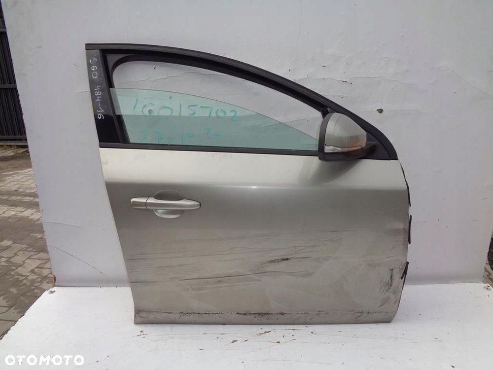 DRZWI PRAWY PRZÓD VOLVO S60 II 2 484-16 USZKODZONE - 1