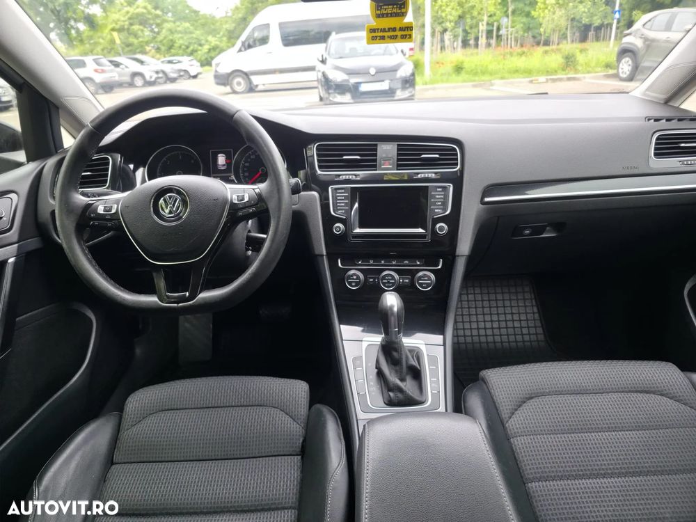 Volkswagen Golf 2.0 BlueTDI DSG Highline - 10
