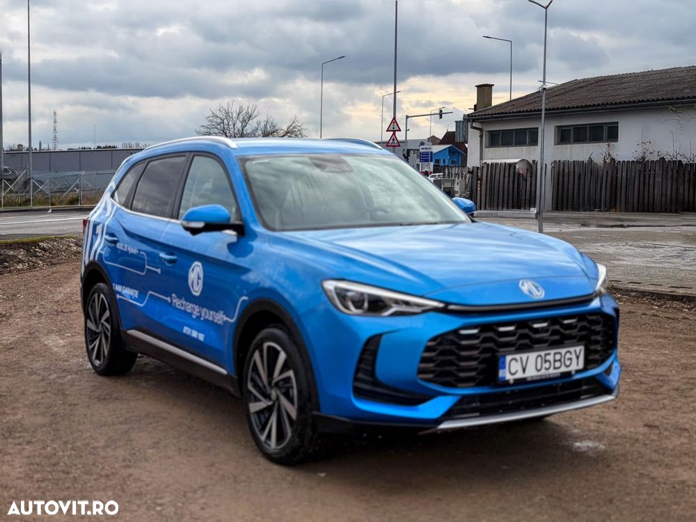 MG ZS HEV Hybrid+ Luxury - 11