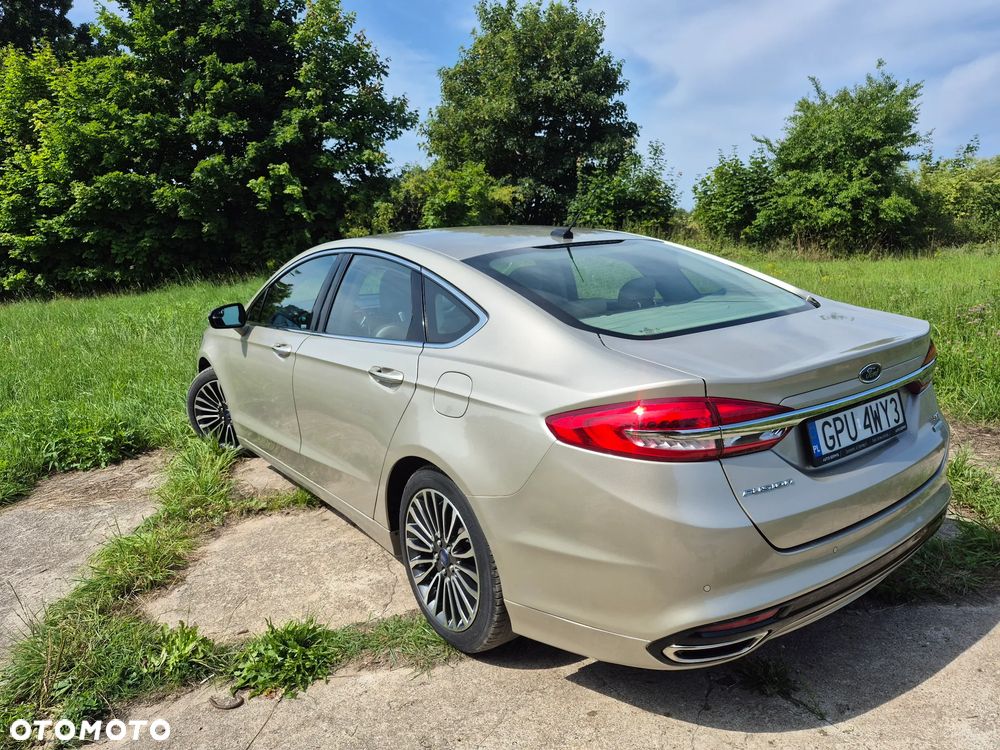 Ford Fusion - 23