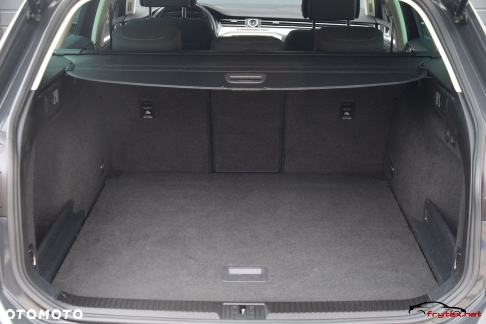 Volkswagen Passat - 21