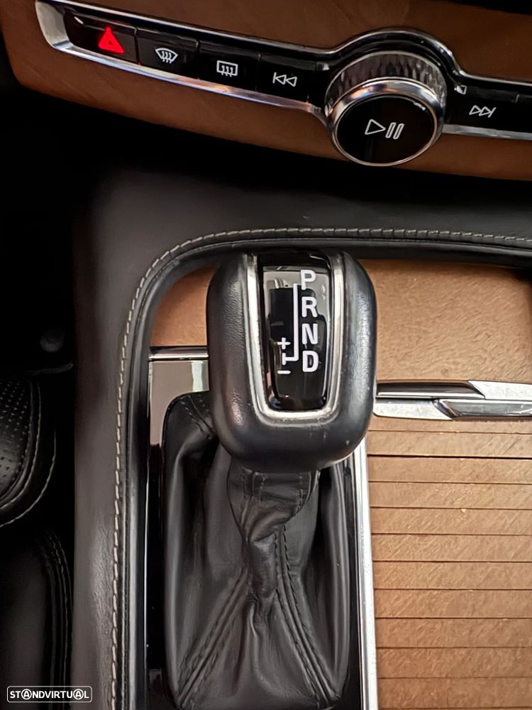 Volvo XC 90 2.0 D4 Inscription - 17