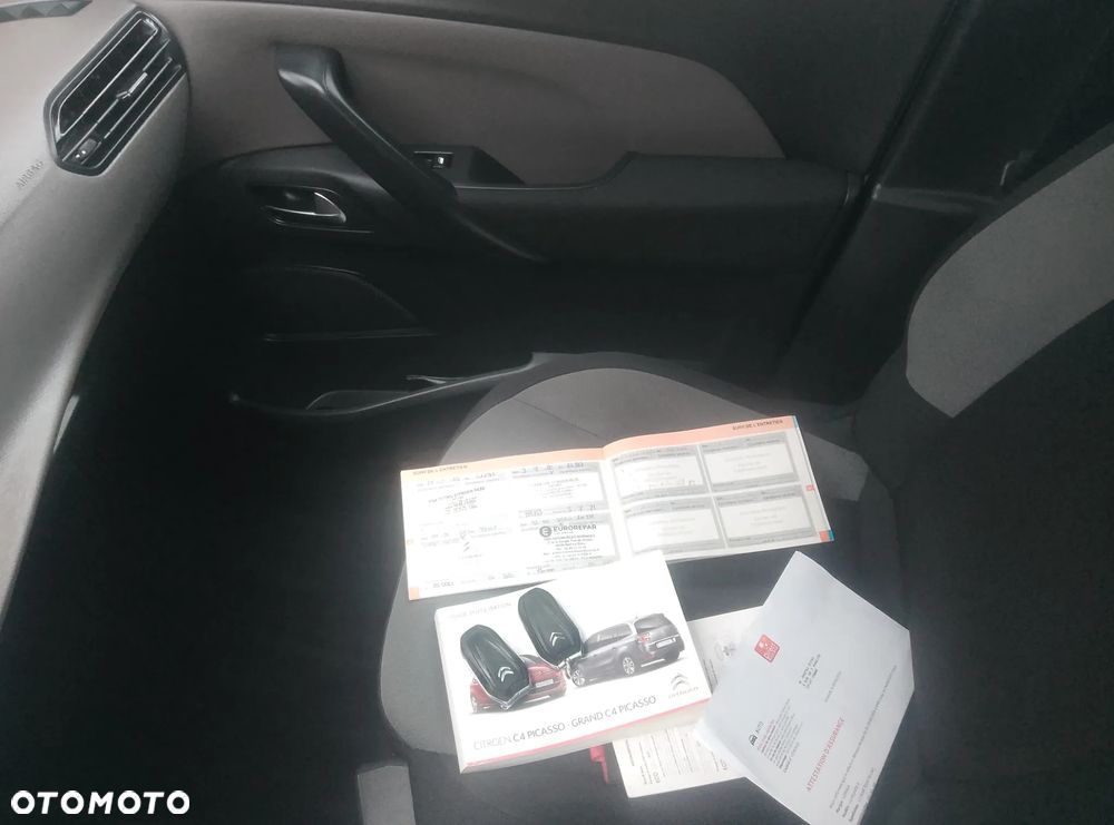 Citroën C4 Picasso - 12