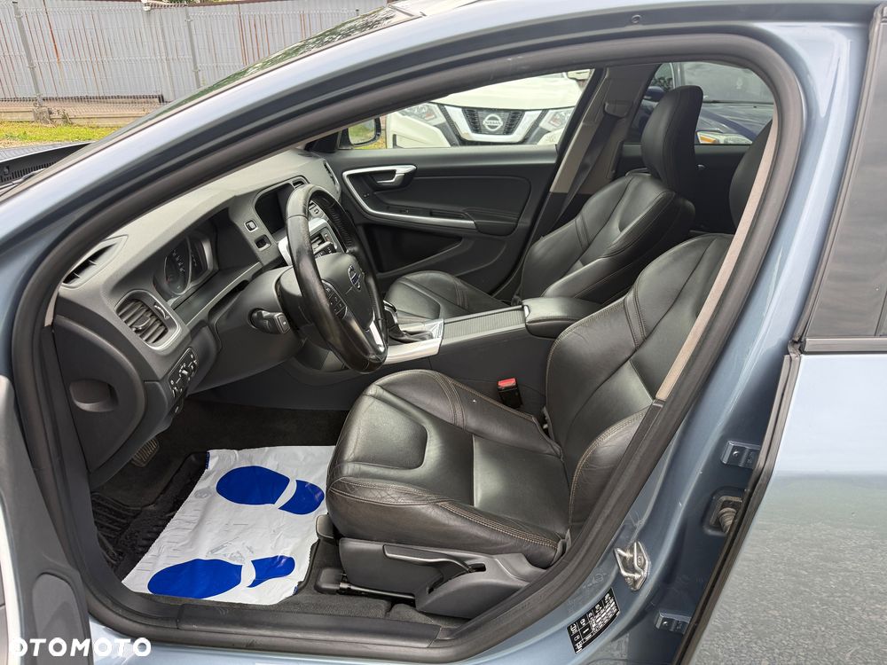 Volvo V60 Cross Country - 20