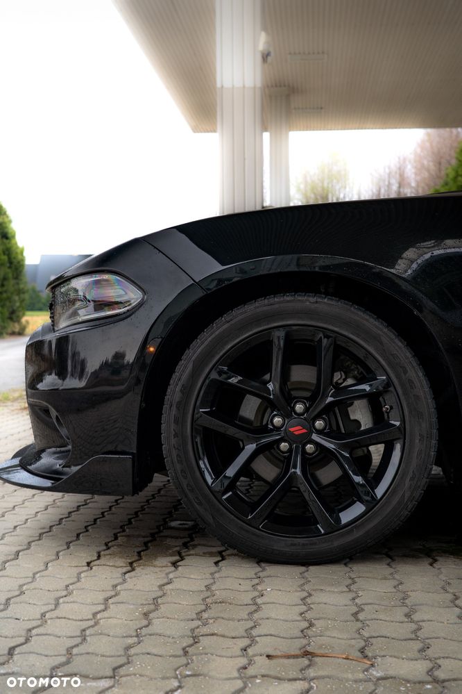 Dodge Charger 5.7 R/T - 12