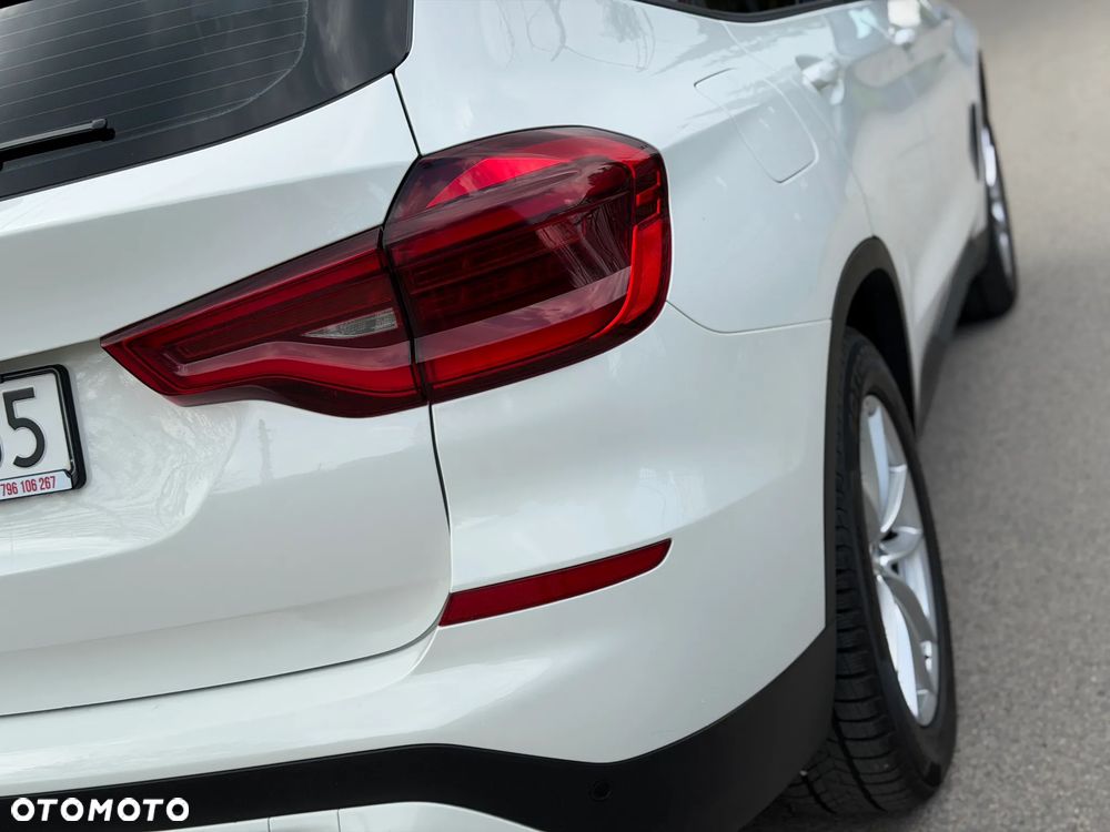 BMW X3 xDrive20i GPF Advantage - 40