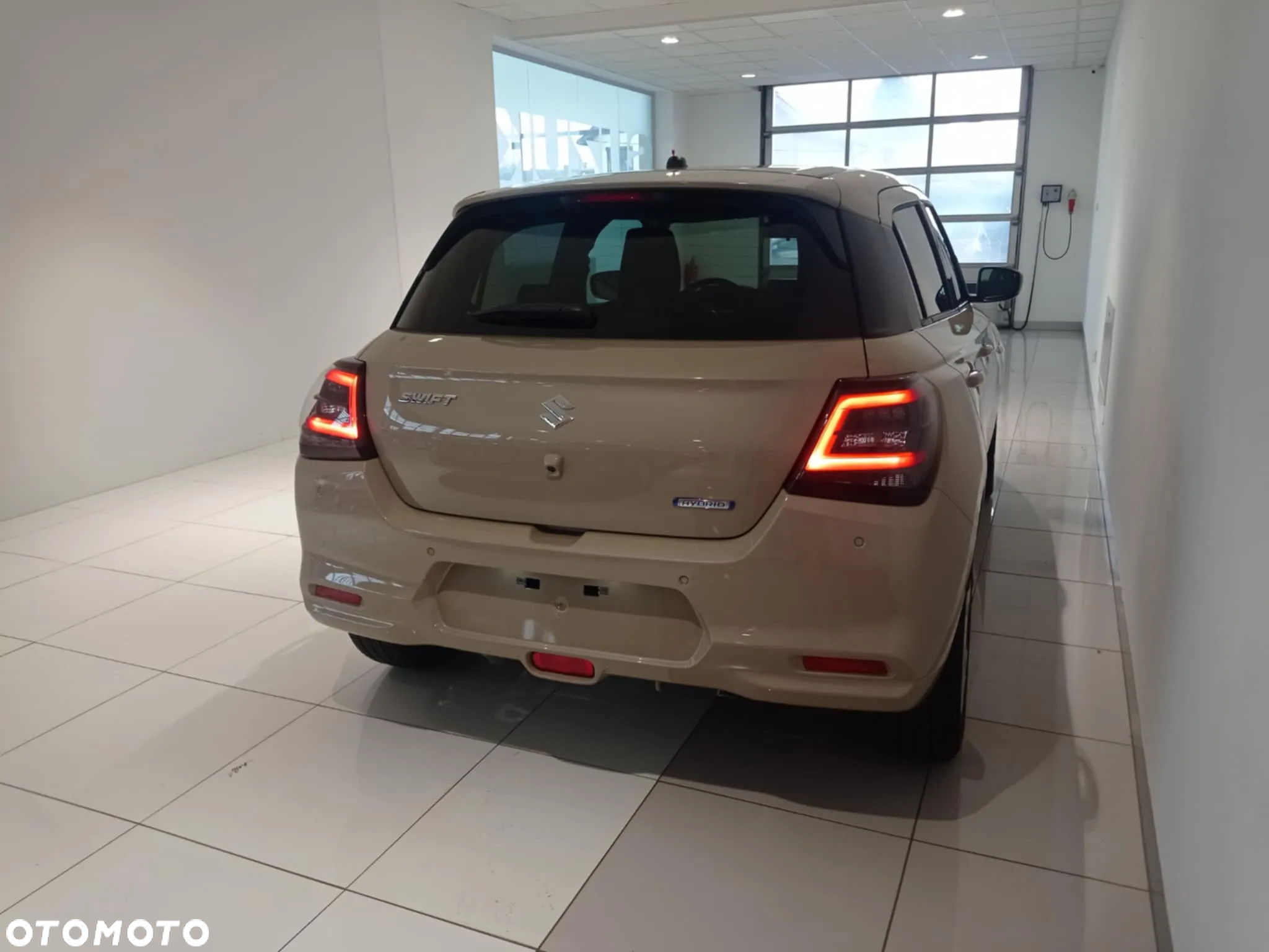 Suzuki Swift 1.2 Dualjet SHVS Premium Plus - 7