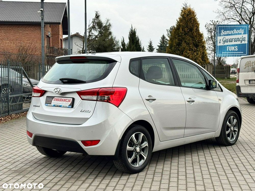 Hyundai ix20 - 12