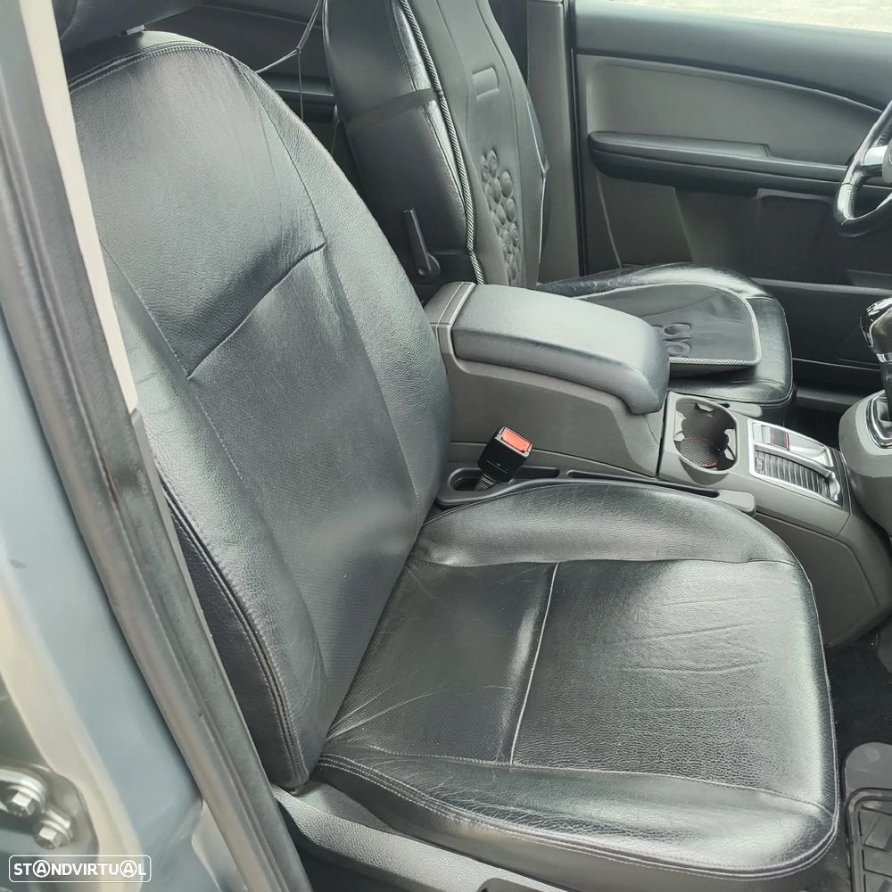 Ford Focus C-Max 1.6 TDCi Ghia - 10
