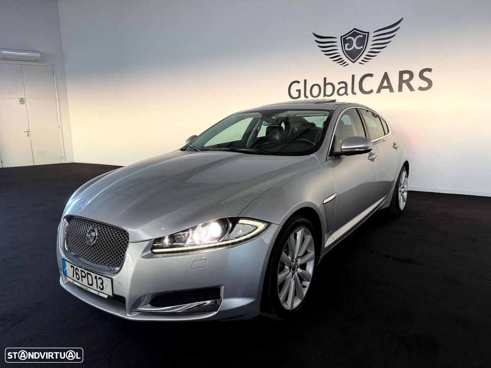 Jaguar XF 2.2 D Premium Luxury - 3