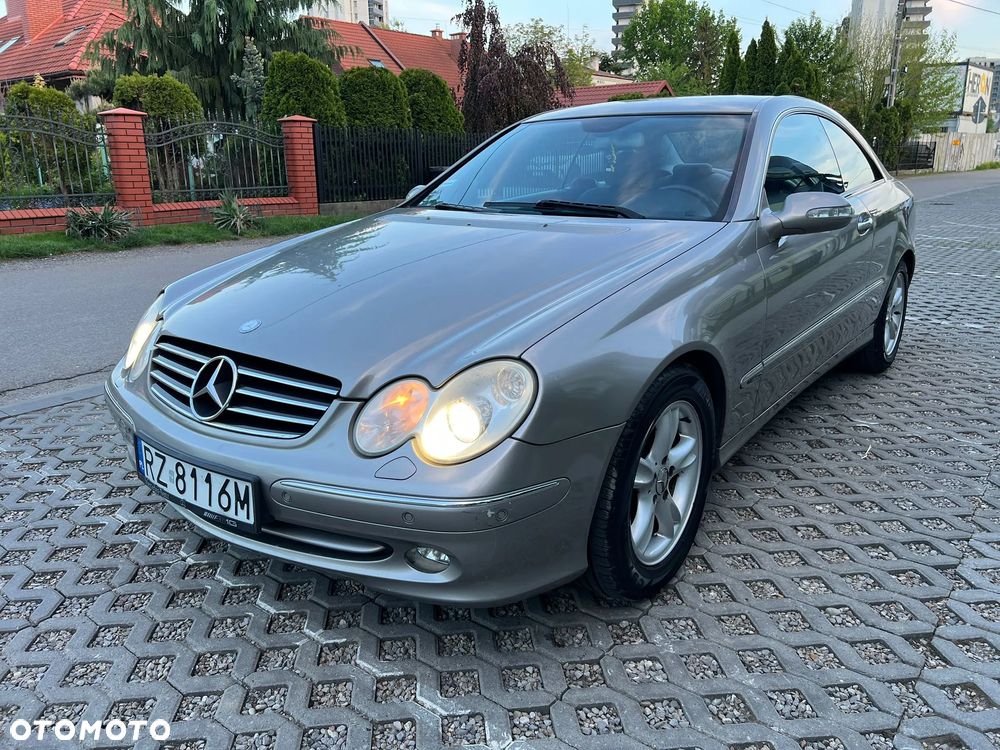 Mercedes-Benz CLK - 9