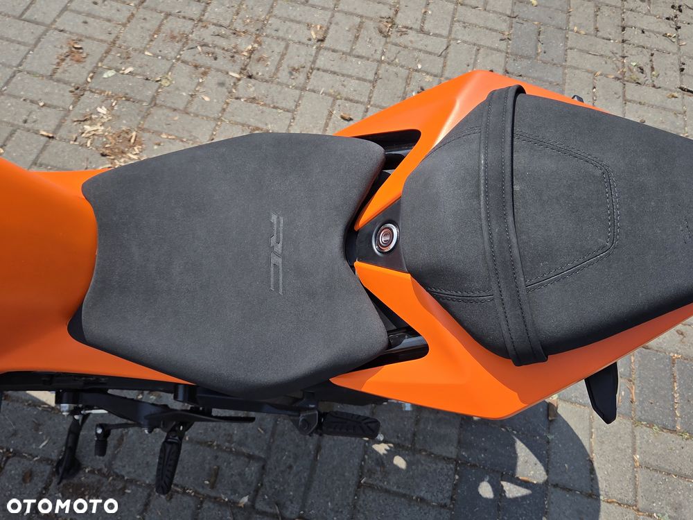 KTM RC 125 - 36