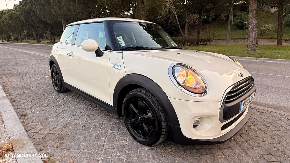 MINI 3 Portas One D - 6